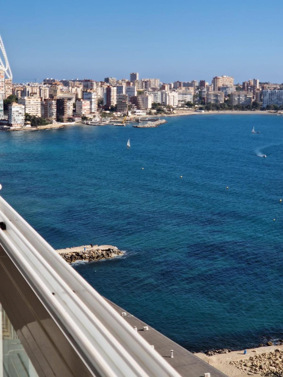Appartamento Vistas Al Mar. Gran Salon. Playa A 1 Minuto. Wifi Alicante Esterno foto