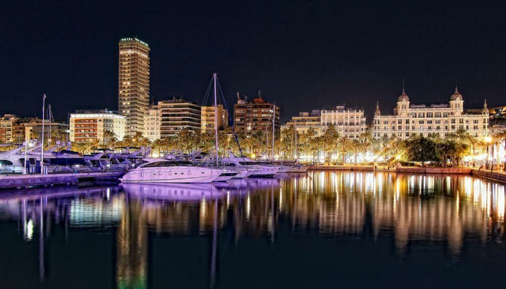 Appartamento Vistas Al Mar. Gran Salon. Playa A 1 Minuto. Wifi Alicante Esterno foto